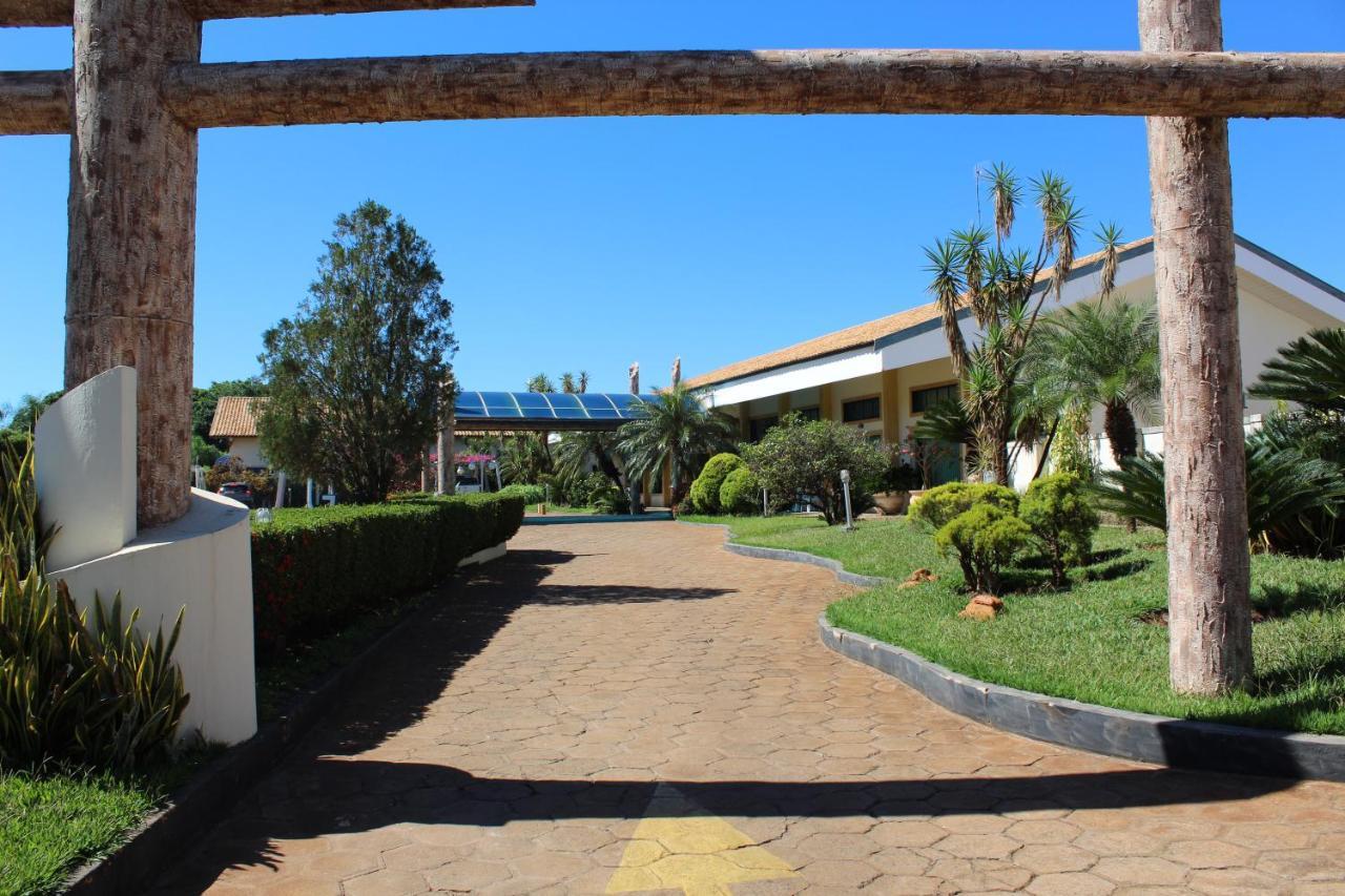 Grandes Lagos Park Hotel Jales Exterior foto